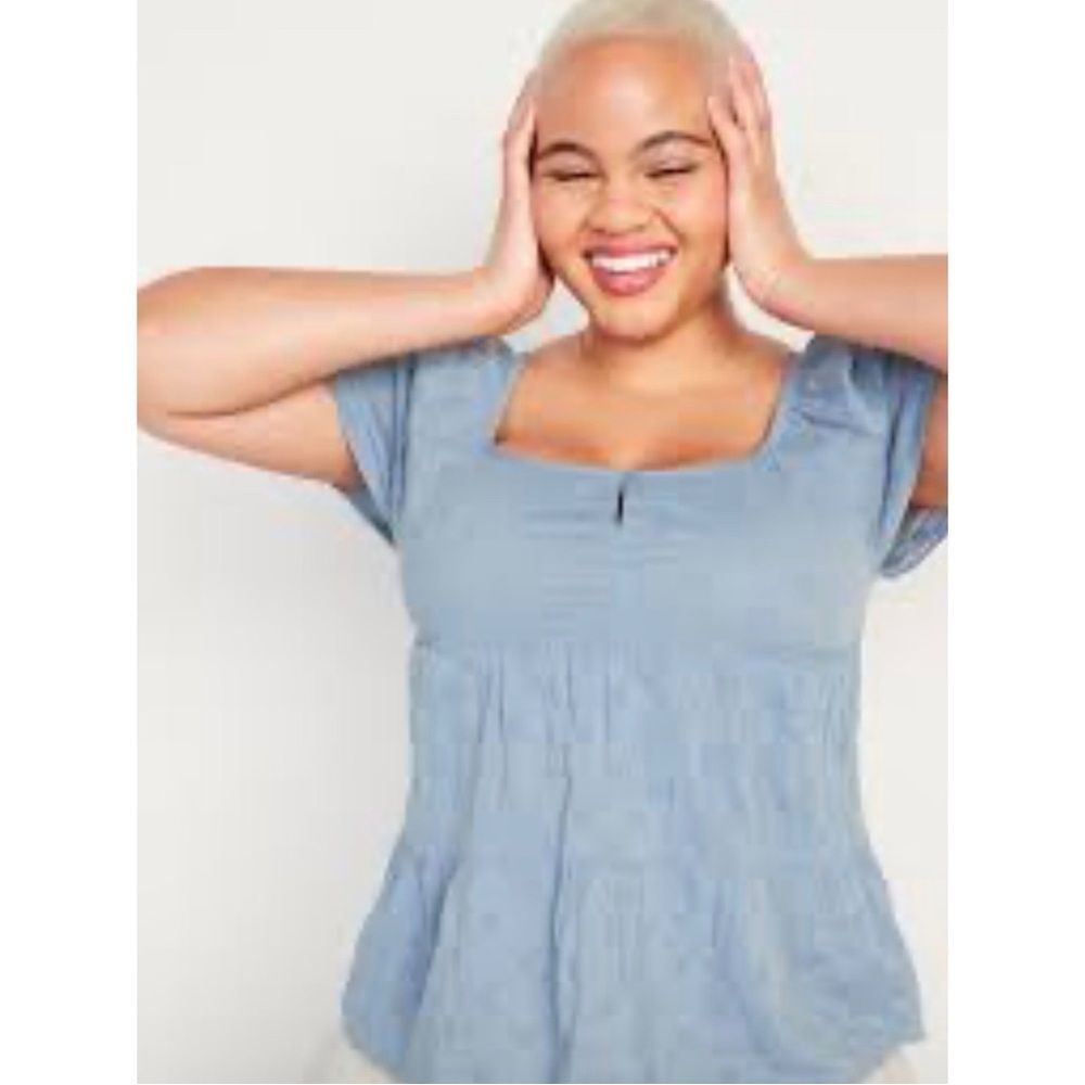 Old Navy Tiered Embroidered Tie-Back Top in Blue Size L